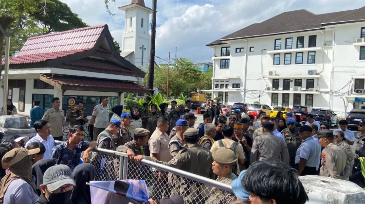 Warga Tamalanrea Tolak PSEL di Permukiman, Aksi Penolakan Kian Menguat