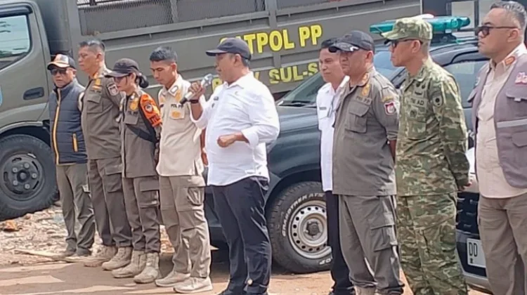 Pemkot Makassar Tertibkan 178 Lapak PKL di Mariso, Utamakan Pendekatan Humanis