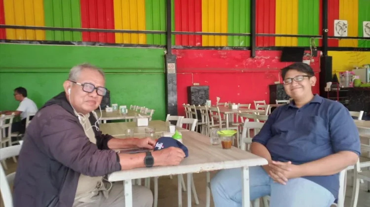 Mengatasi Canggung, Ini Manfaat Berinteraksi dengan Orang Baru