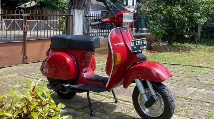 Vespa Excel: Simbol Gaya Hidup dan Kemewahan di Era 90-an
