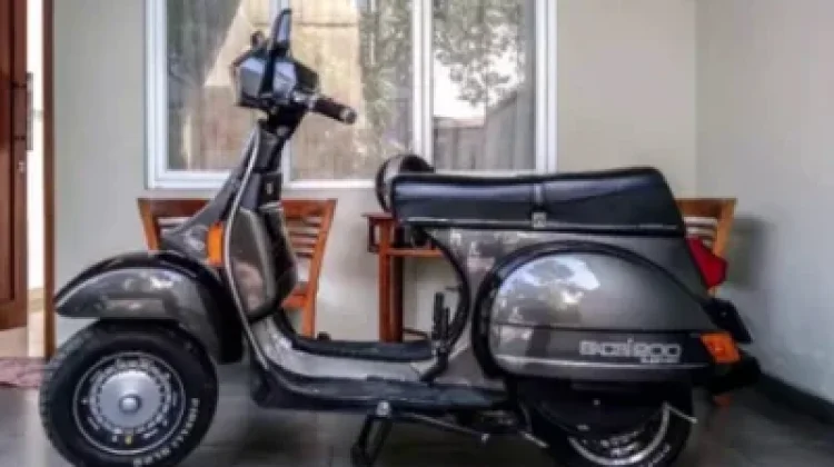Vespa Strada dan Vespa Excel: Persamaan, Perbedaan, dan Keistimewaan Masing-Masing