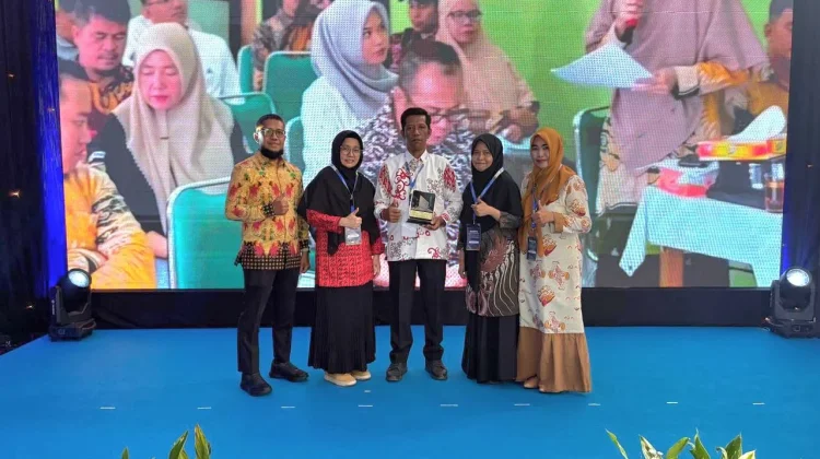 Pakatto Raih Penghargaan Desa Matang Pengadaan Dari LKPP RI