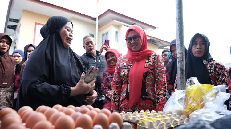 Tinjau Pasar Murah, Bupati Gowa Sebut Upaya Pemerintah Tekan Harga Pangan