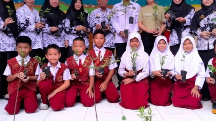 Permabudhi Edukasi Siswa SD Cara Pengolahan Sampah lewat Senam Ego to Eco