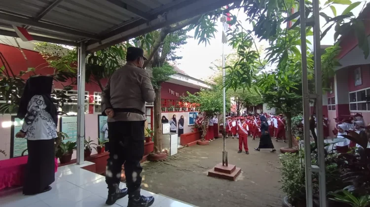 Kapolsek Manggala Turun ke Sekolah, Edukasi Siswa Cegah Bullying sejak Dini