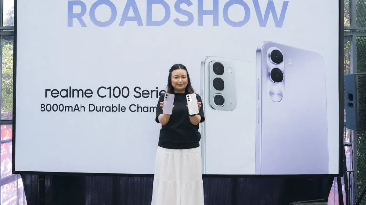 Aman Ajaa Roadshow usung HP Realme C100 di Makassar