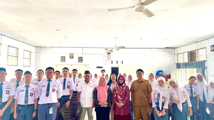 Dosen Pendidikan Sejarah FIS-H UNM Gelar PKM di SMAN 11 Makassar