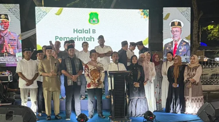 Gelar Halal Bihalal, Rujab Bupati Sidrap Diserbu Warga
