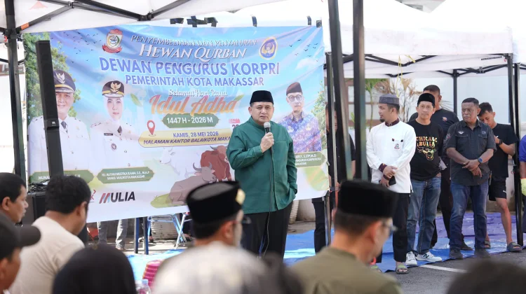 Pemkot Makassar Tebar Kepedulian lewat Penyembelihan 9 Sapi Kurban