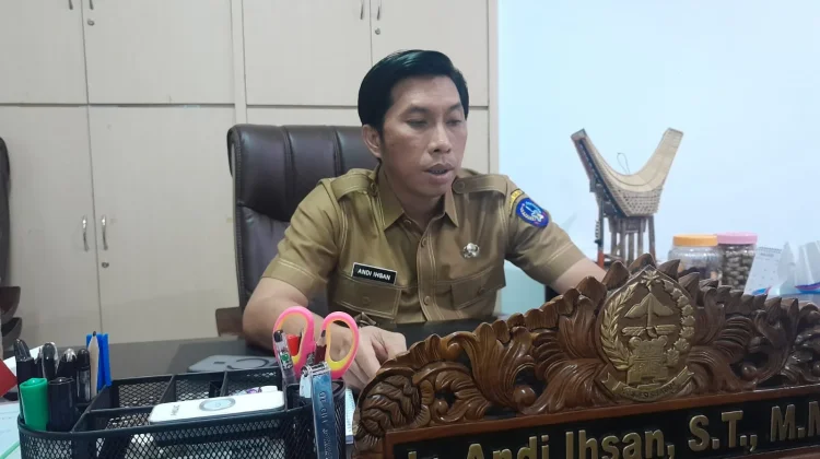 Pengerjaan Tahap Pengecoran, Jalan Aroepala Gunakan Rekayasa Lalin