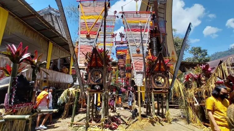 Mangrara Banua, Tradisi Syukuran Rumah Adat Toraja