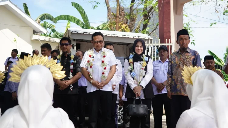 Wakil Bupati Gowa Resmikan Masjid Nurul Ilmi SMAN 10