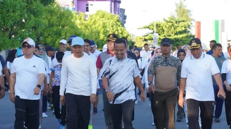 Bupati Natsir Ali Apresiasi Perhatian Gubernur di Jalan Santai Anti Mager