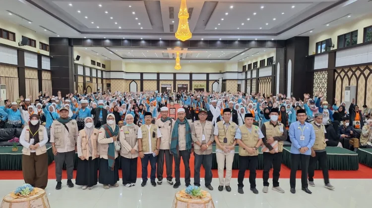 Tuntas Tunaikan Rukun Islam Kelima, Jemaah Haji Pinrang Tiba di Tanah Air