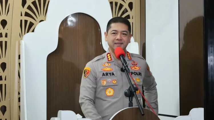 Kapolrestabes Makassar Ajak Pemuda Makmurkan Masjid Cegah Kriminalitas