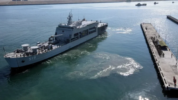 KRI Teluk Kupang-519 Lajutkan Misi Menjaga NKRI