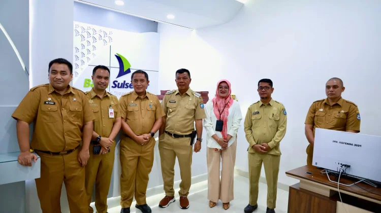 Didampingi Kepala Bank Sulselbar, Bupati Bulukumba Tinjau Payment Point Bapenda