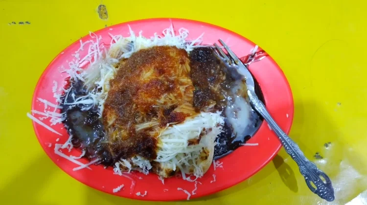Pisang Epe Cokelat Keju Durian Jadi Kuliner Favorit Losari