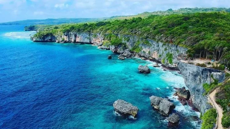Pantai Apparalang, Destinasi Wisata Alam Andalan Bulukumba