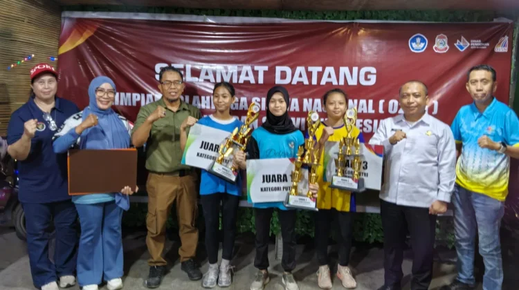 Atlet SMP Hang Tuah dan SMPN 18 Juara Panjat Tebing O2SN Makassar