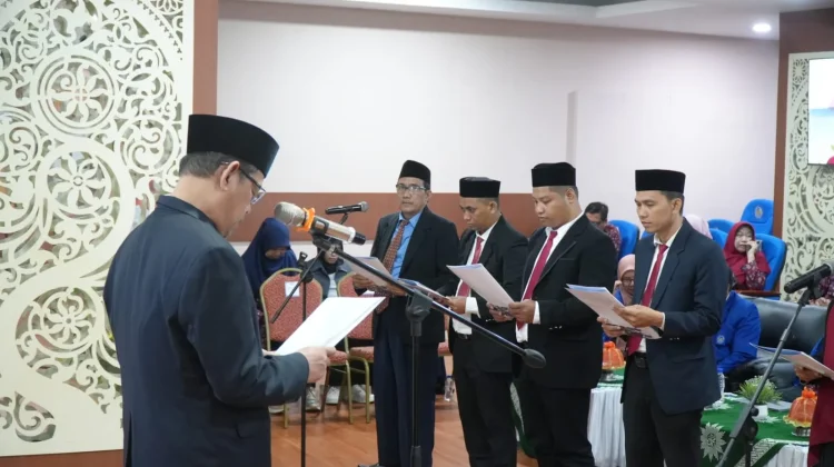 Rektor Unismuh Tekankan Amanah dalam Pelantikan Pejabat Baru
