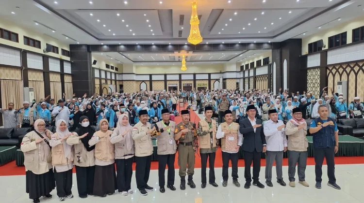 Gelombang Kepulangan Berlanjut, 391 Jemaah Haji Sulbar Tiba di Makassar