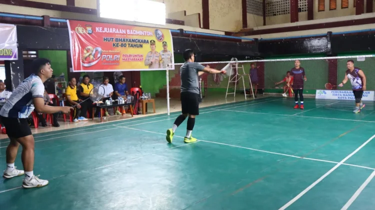 Sambut Hut Bhayangkara ke-80, Polres Palopo Gelar Kejuaraan Badminton