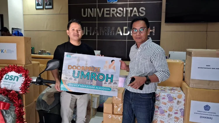 Ribuan Peserta Meriahkan Jalan Sehat Milad Unismuh Makassar ke-63