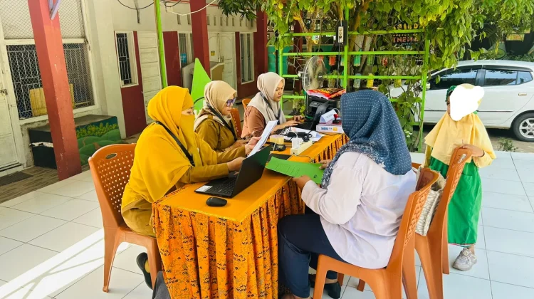 Meski SPMB Online, Sebagian Wali Murid Memilih Datangi Sekolah