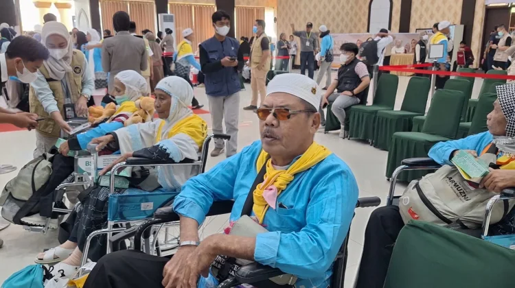 Jalani Ibadah Haji dengan Lancar, Jemaah Disabilitas Asal Bone Puji Pelayanan PPIH