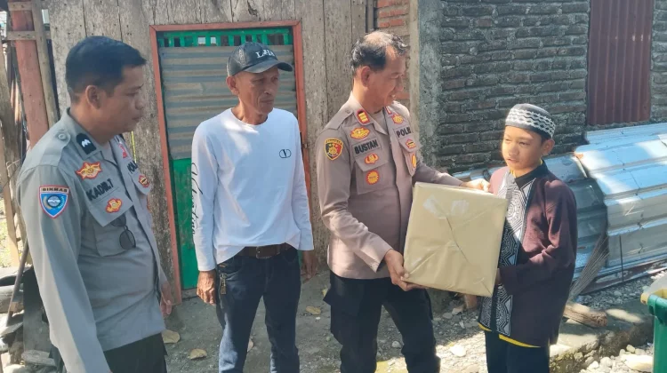 HUT Bhayangkara Ke-80, Polres Parepare Salurkan Bantuan Sosial ke Masyarakat
