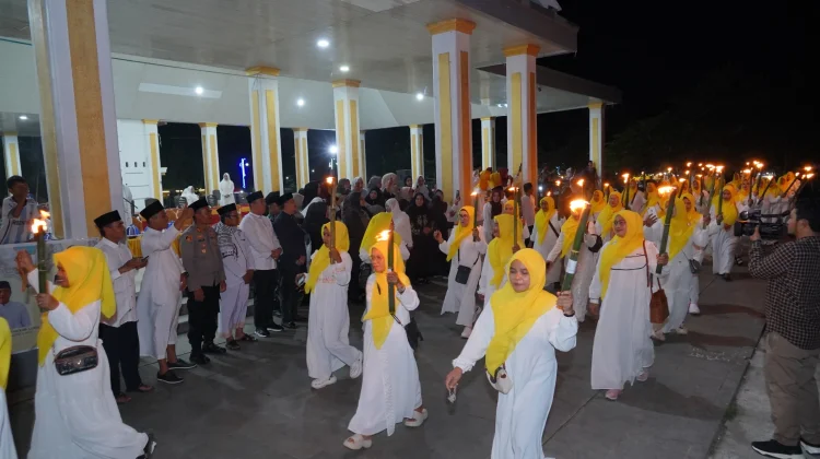 Pawai Obor Semarakkan Tahun Baru Islam 1448 Hijriah di Kecamatan Belopa