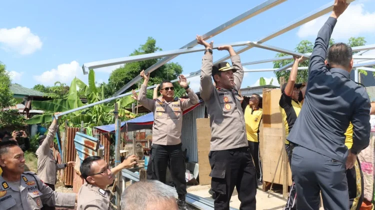 Sentuhan Bhayangkara untuk Rakyat, Polres Maros Bedah Rumah Abdul Rasyid