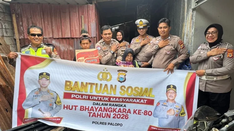 HUT Bhayangkara ke-80, Satlantas Polres Palopo Gelar Bakti Sosial