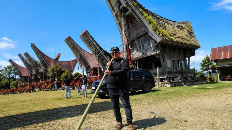 Tombi, Penanda Kehormatan dalam Rambu Solo’ di Tana Toraja