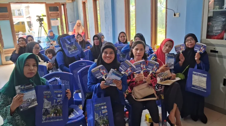 PKM Unismuh Makassar Sosialisasikan PMB di Desa Timbuseng