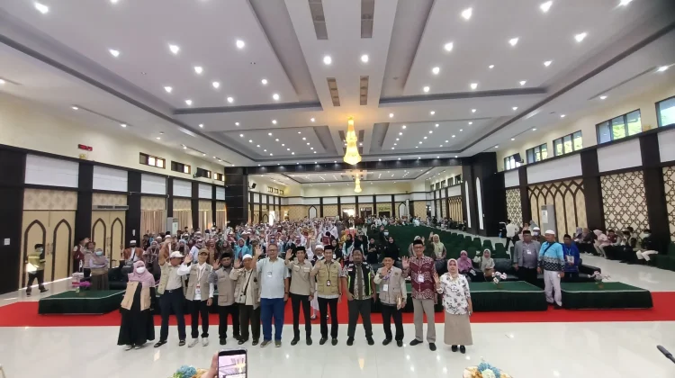 Jemaah Haji dari Lima Daerah Koter 26 Dipulangkan