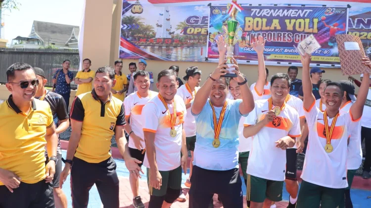 Kompak dan Tangguh, Sat Intelkam Polres Maros Raih Juara Voli Kapolres Cup