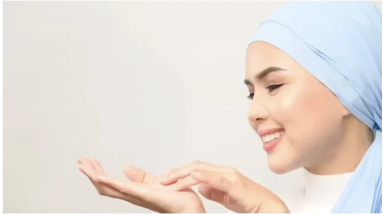 Hukum Menggunakan Skincare dalam Islam, Bolehkah?