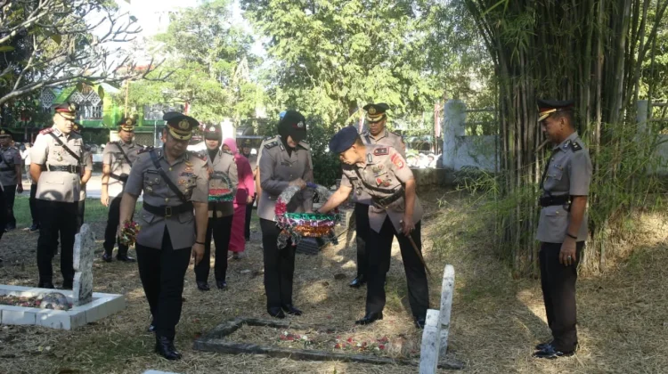 Hari Bhayangkara ke-80, Polres Parepare Gelar Ziarah Rombongan
