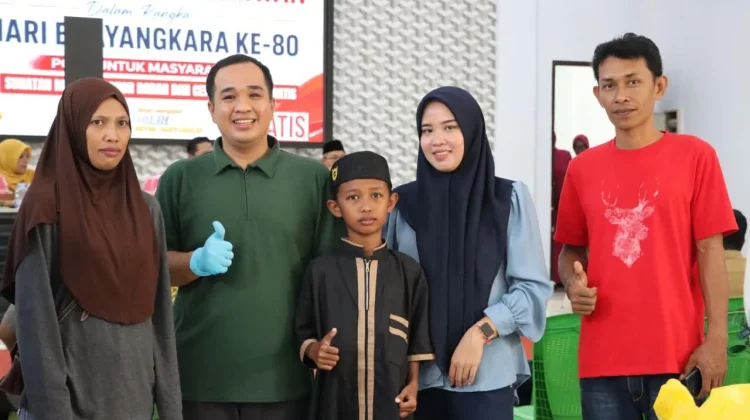 Ratusan Warga Selayar Ikuti Bakti Kesehatan Hari Bhayangkara Ke-80