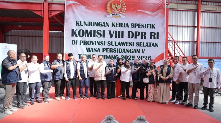 Munafri  Dampingi Komisi VIII DPR RI Tinjau Gudang Buffer Stock Logistik Bencana