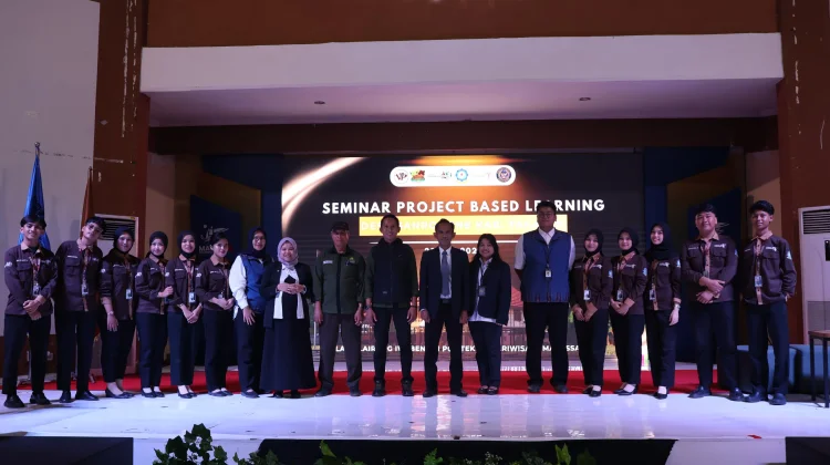 Hadirkan Inovasi Pengembangan Desa Wisata Sanrobone lewat Seminar PBL Poltekpar