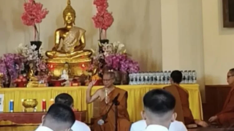 Lantunan Paritta Menggema  24 Jam di Vihara Dharma Pallaka