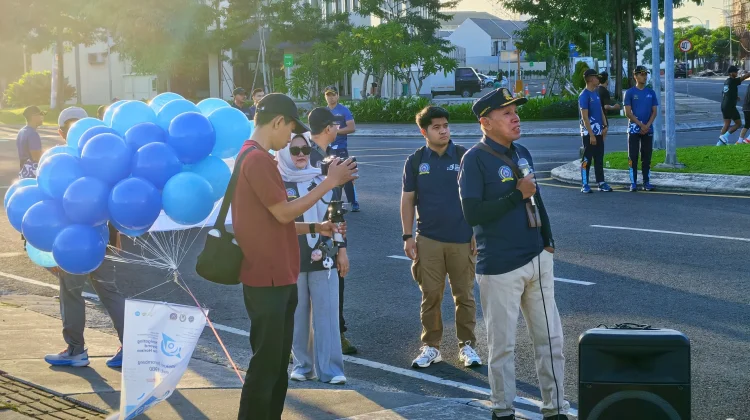 Jalan Sehat dan Bersih Pantai Warnai Dies Natalis ke 46 Tahun Poltekpel Barombong