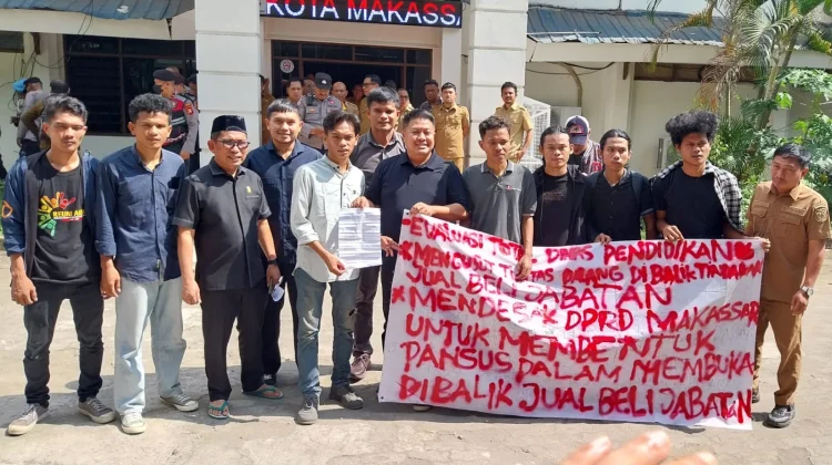 Mahasiswa Desak DPRD Makassar Usut Dugaan Jual Beli Jabatan Kepsek