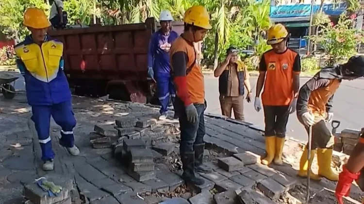 Pemkot Makassar Benahi Trotoar dan Drainase Bulogading Pascapenertiban PKL