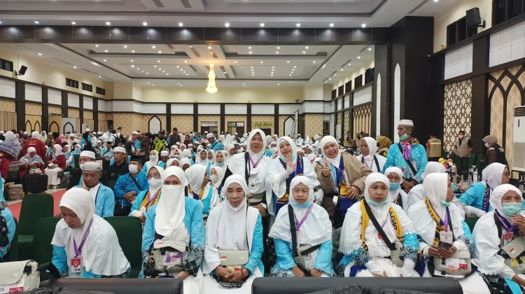 Enam Jemaah Haji Debarkasi Makassar Masih Dirawat di Arab Saudi