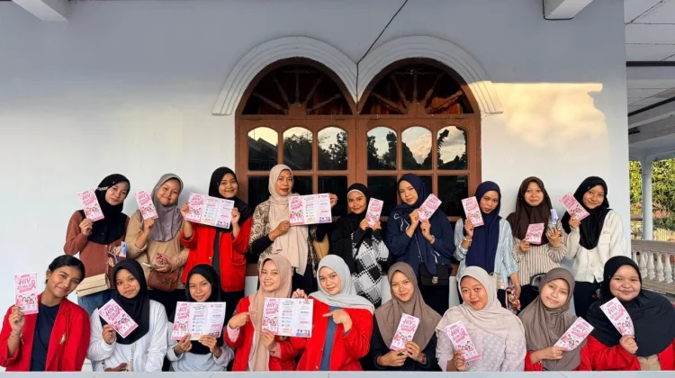 Aksi Literasi HIV bagi Remaja Perempuan melalui Media Leaflet