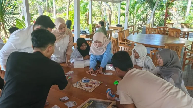 Unhas Pilih Monopoli untuk Edukasi Perubahan Iklim di Selayar